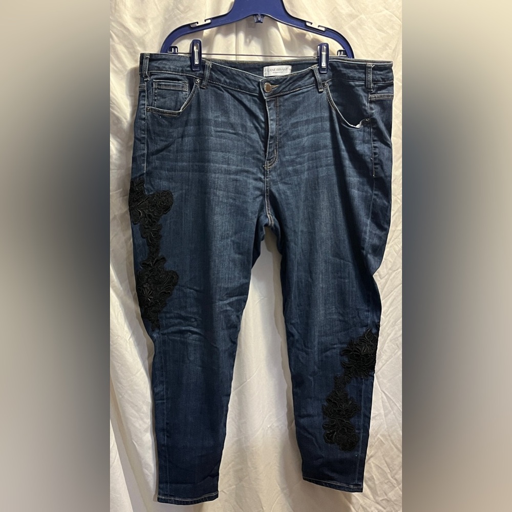 Lane Bryant Lace Appliqué Skinny 5 Pockets 22 1732